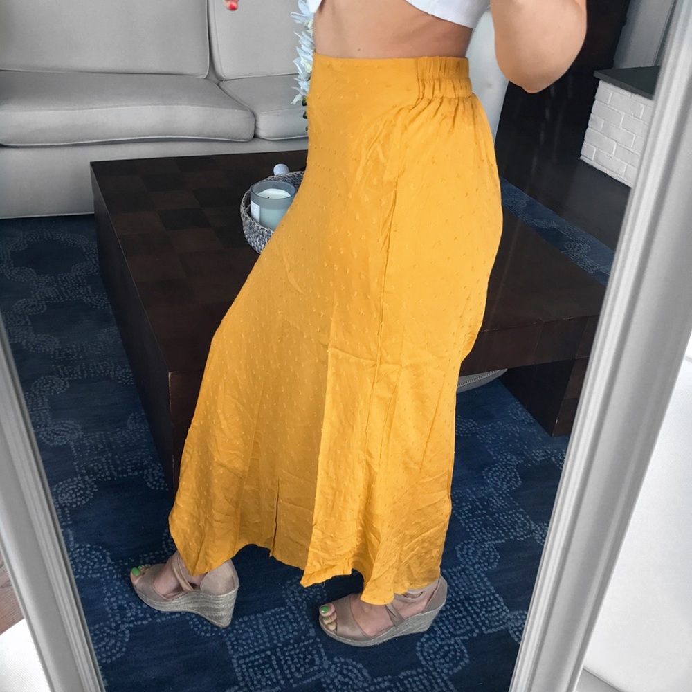 🆕 MUSTARD YELLOW ASYMMETRICAL MAXI SKIRT! - Picture 3 of 7